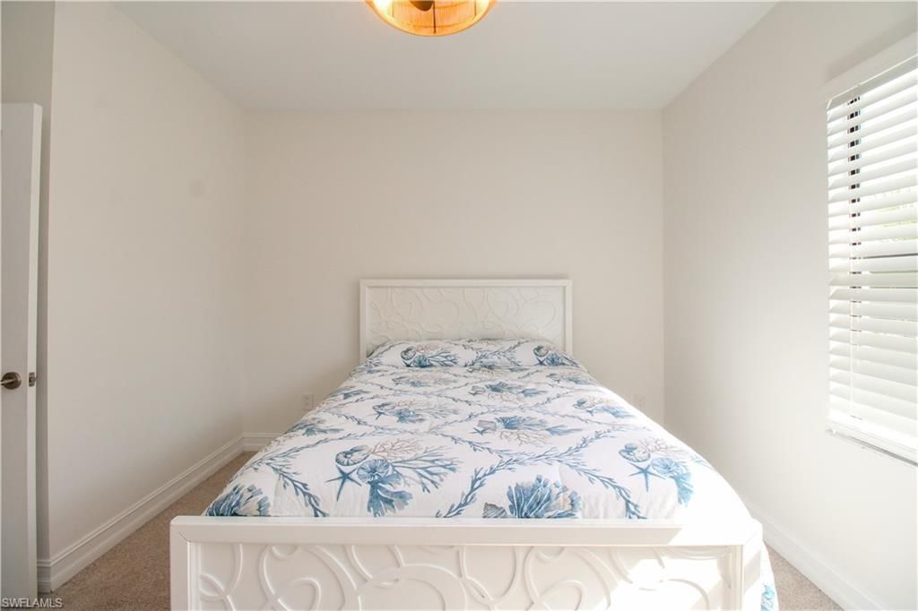 7421 Rockefeller Dr , Naples, FL 34119 Photo