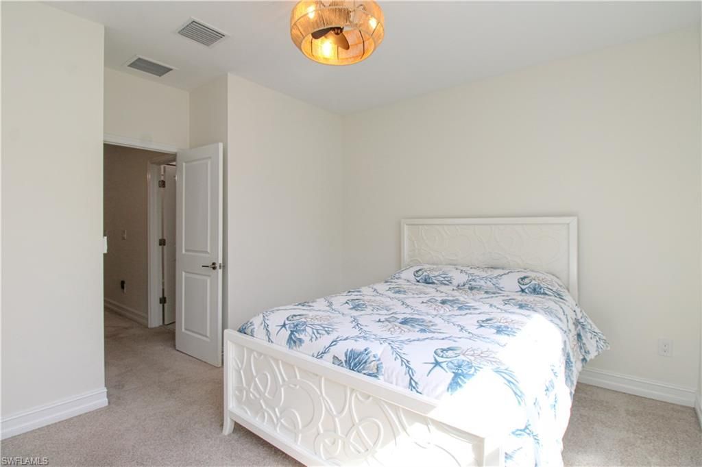 7421 Rockefeller Dr , Naples, FL 34119 Photo