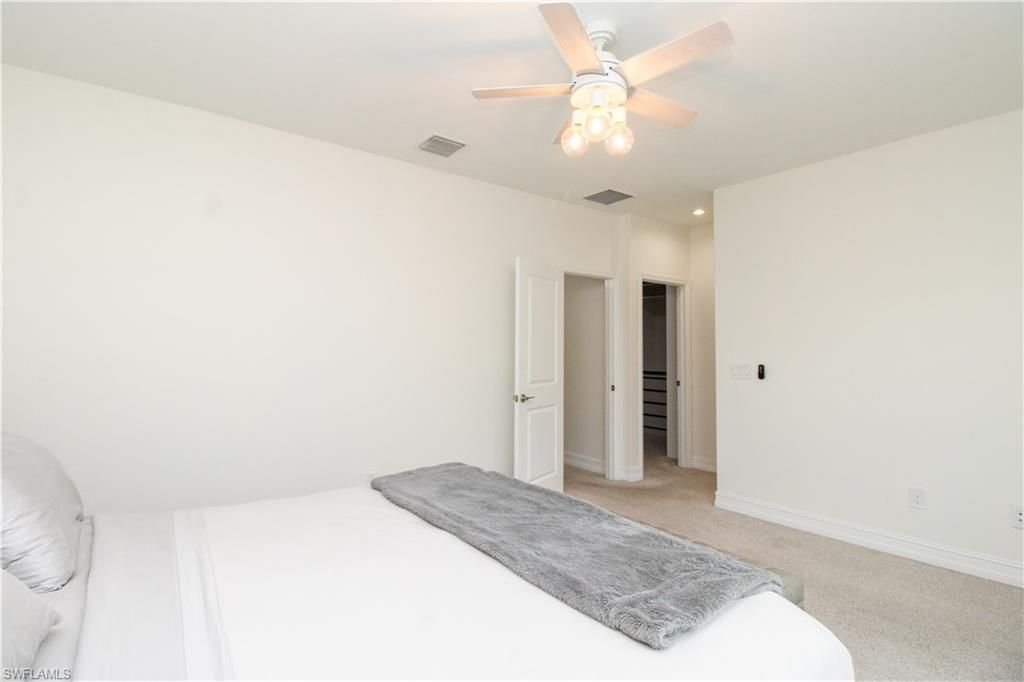 7421 Rockefeller Dr , Naples, FL 34119 Photo