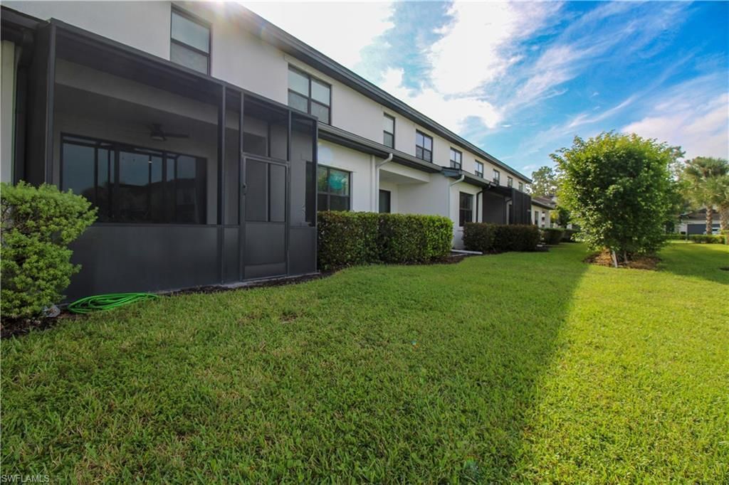 7421 Rockefeller Dr , Naples, FL 34119 Photo