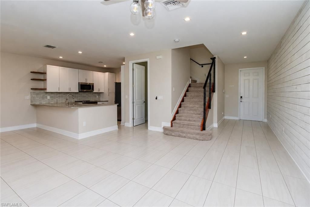 7421 Rockefeller Dr , Naples, FL 34119 Photo