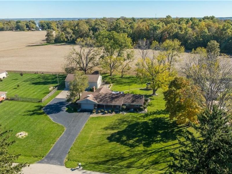 6315 Country Estates Drive, Tipp City, OH 45371 Photo 32