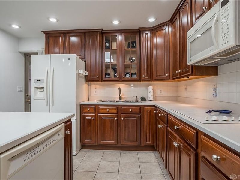 6315 Country Estates Drive, Tipp City, OH 45371 Photo 9