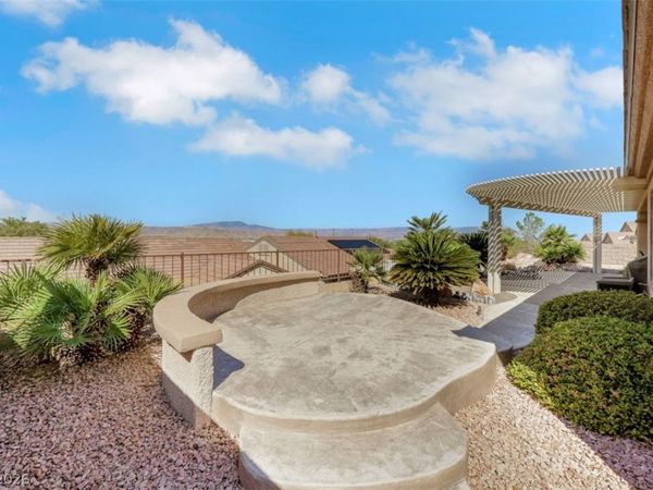 2025 Wildwood Lake Street , Henderson, NV 89052