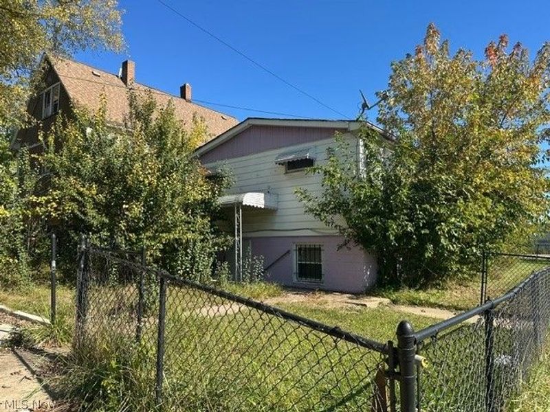 4372 E 146, Cleveland, OH 44128 Photo 1