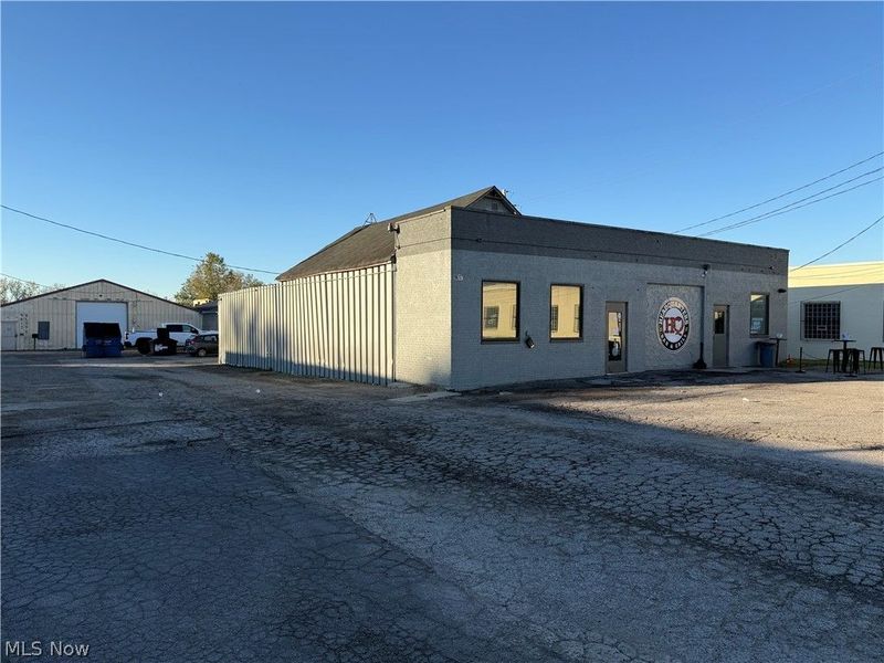 9617 Clinton Road, Brooklyn, OH 44144 Photo 1