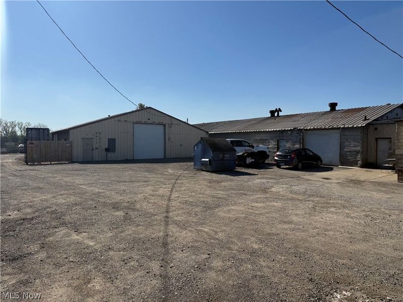 9617 Clinton Road, Brooklyn, OH 44144 Photo 2