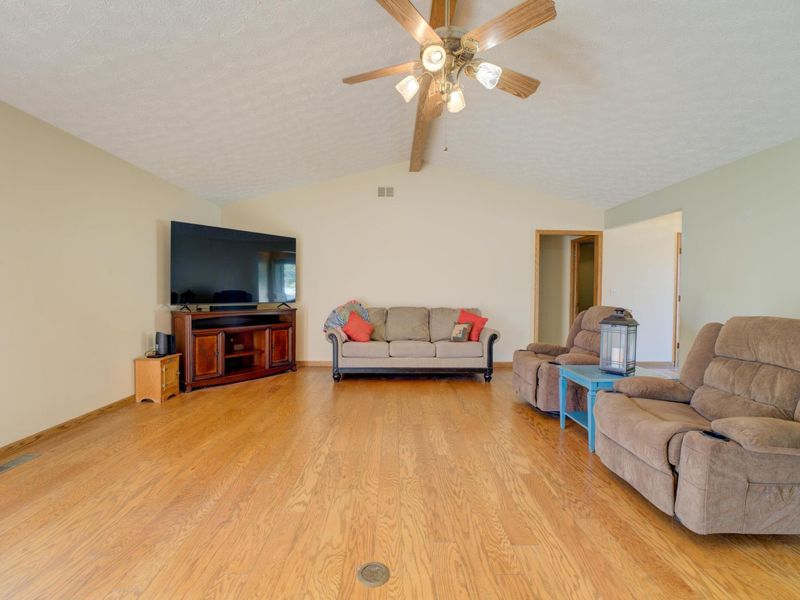 104 Warwick Court, Greenville, OH 45331 Photo 10