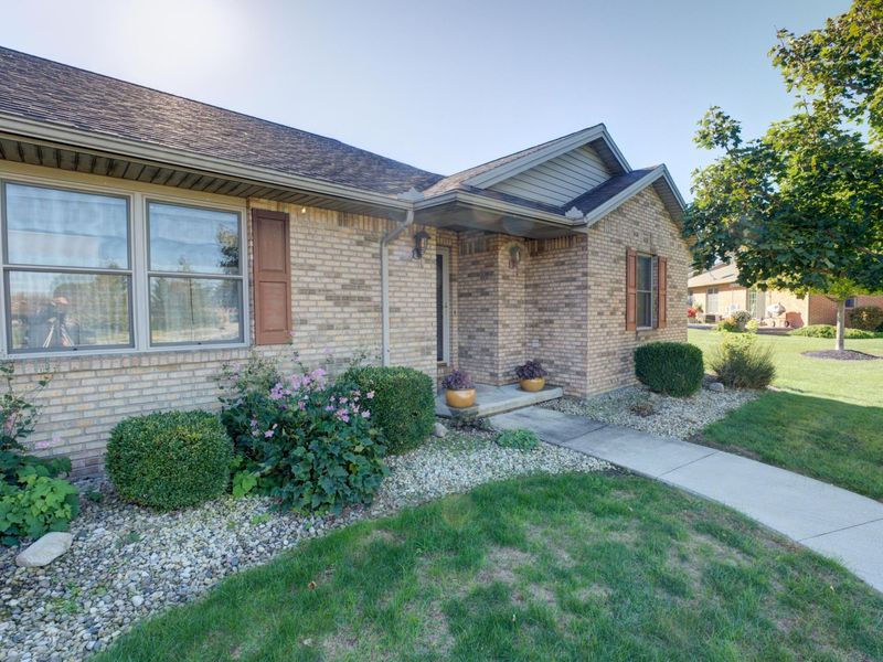 104 Warwick Court, Greenville, OH 45331 Photo 2