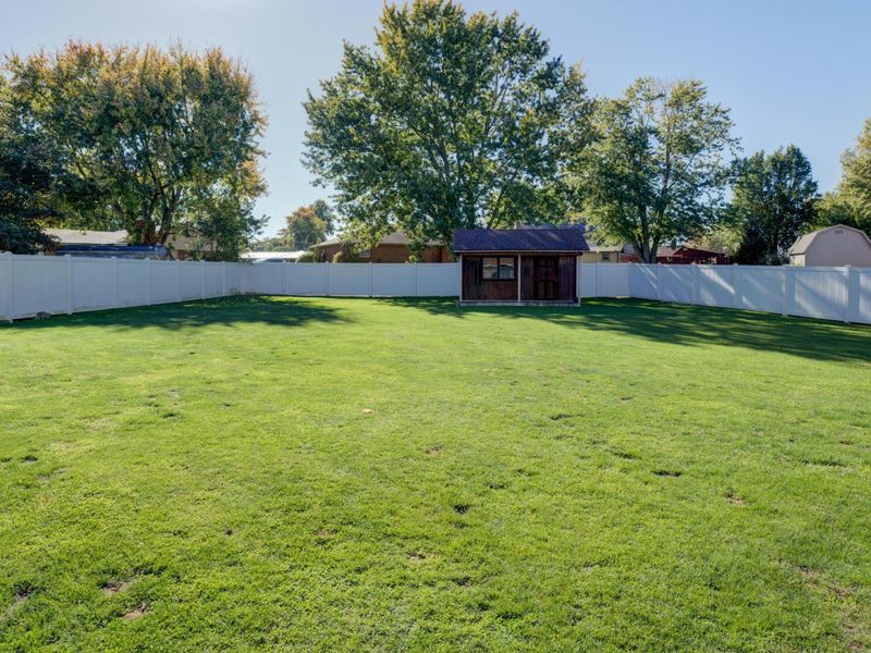 104 Warwick Court, Greenville, OH 45331 Photo 6