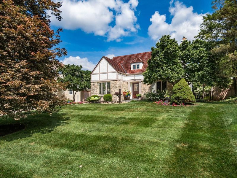 2280 Brixton Road, Columbus, OH 43221 Photo 2