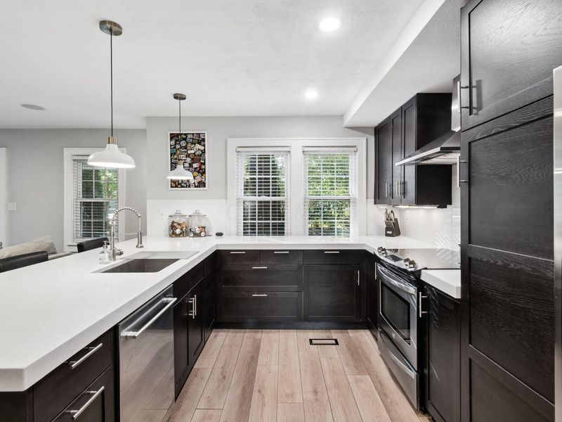 1942 Guilford Road, Columbus, OH 43221 Photo 16