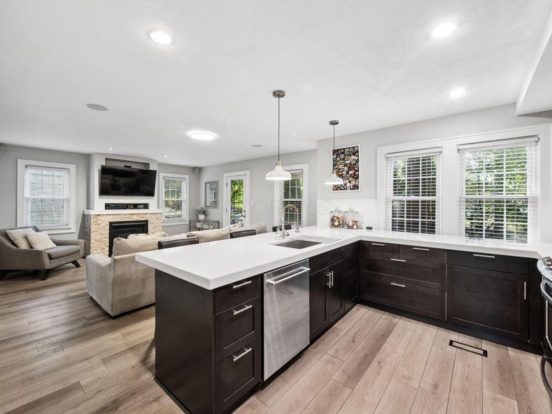 1942 Guilford Road, Columbus, OH 43221 Photo 17
