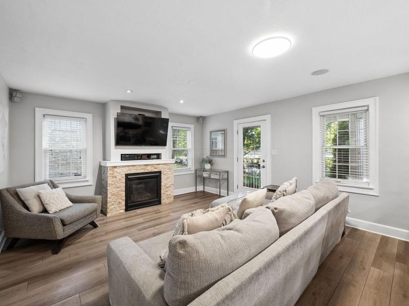 1942 Guilford Road, Columbus, OH 43221 Photo 9