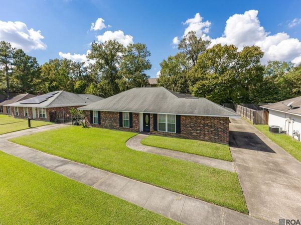 2350 Godfrey Dr, Baton Rouge, LA 70816