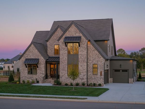 1922 Gene Dixon Dr , Murfreesboro, TN 37129
