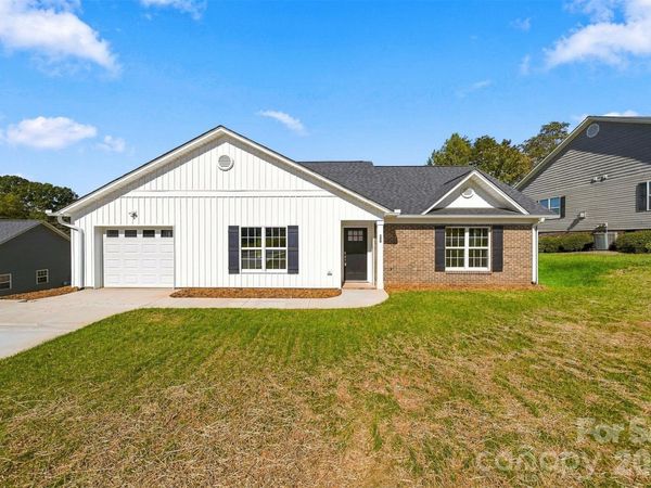 220 Abee Street, Morganton, NC 28655