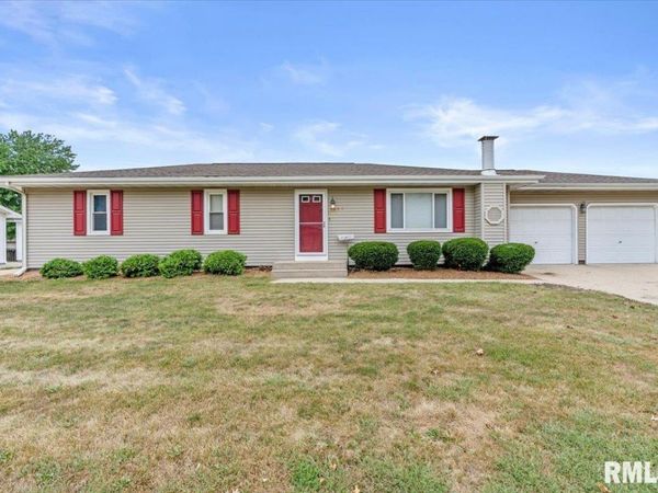 1209 7TH Street, Pawnee, IL 62558