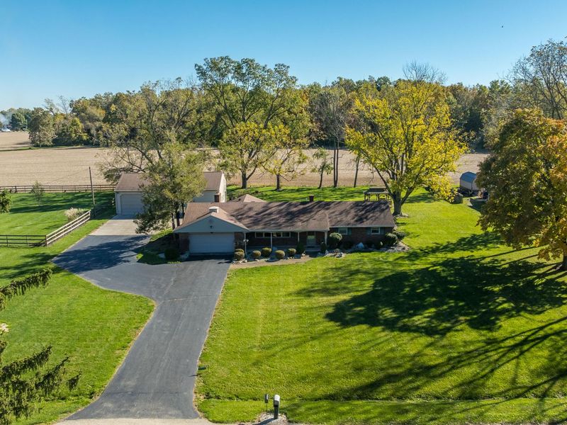 6315 Country Estates Drive, Tipp City, OH 45371 Photo 4