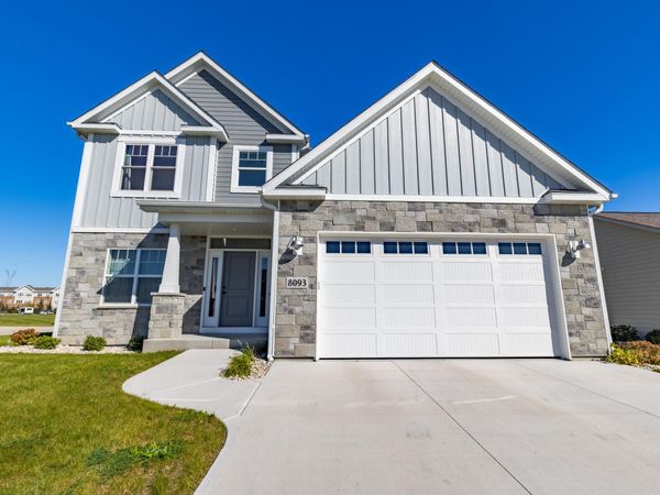 8093 Ridgeway Ct, Pleasant Prairie, WI 53158