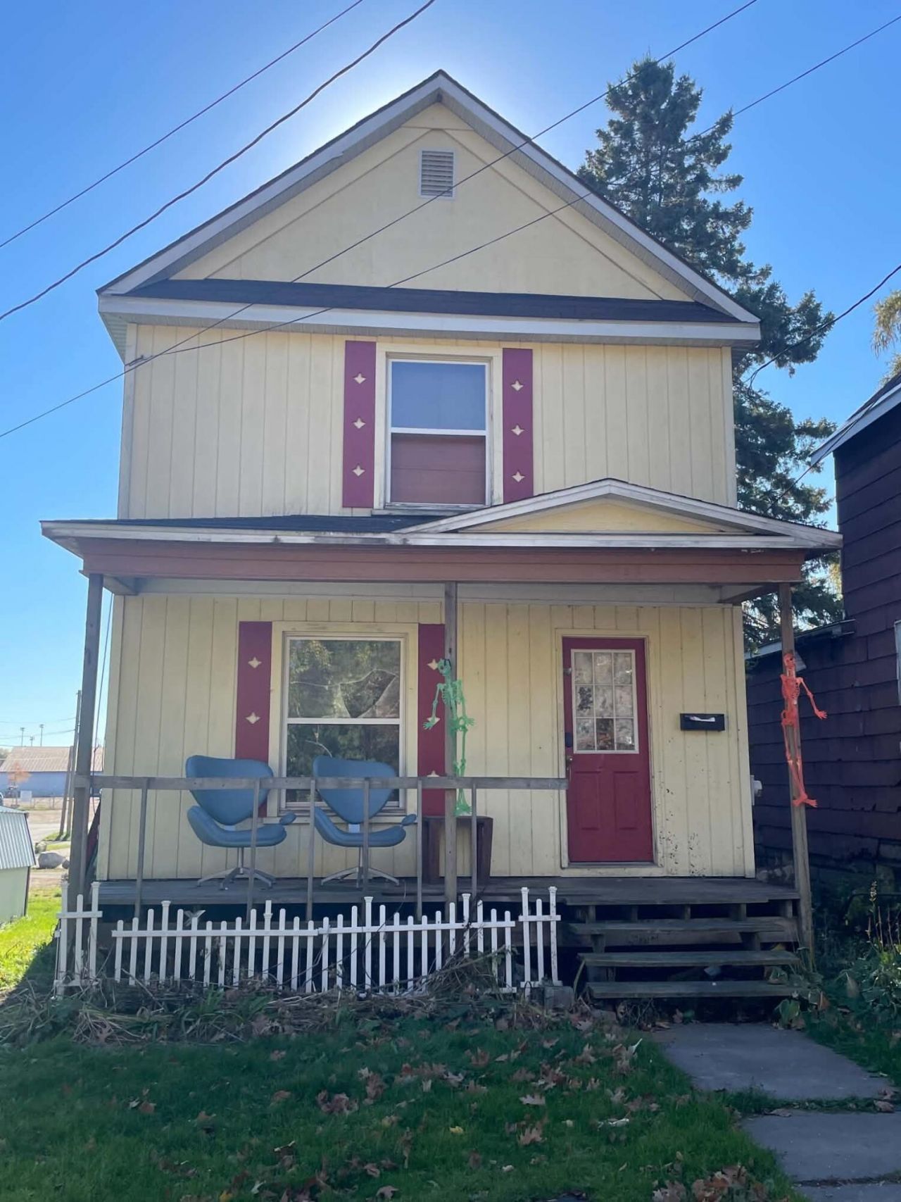 612 Carrie St, Sault Sainte Marie, MI 49783 Main Photo