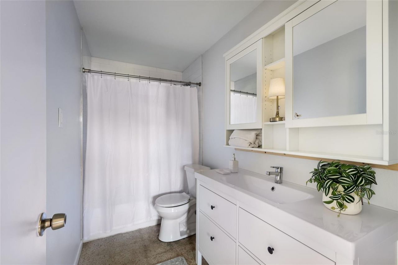 2877 Michigan Street , Sarasota, FL 34237 Photo