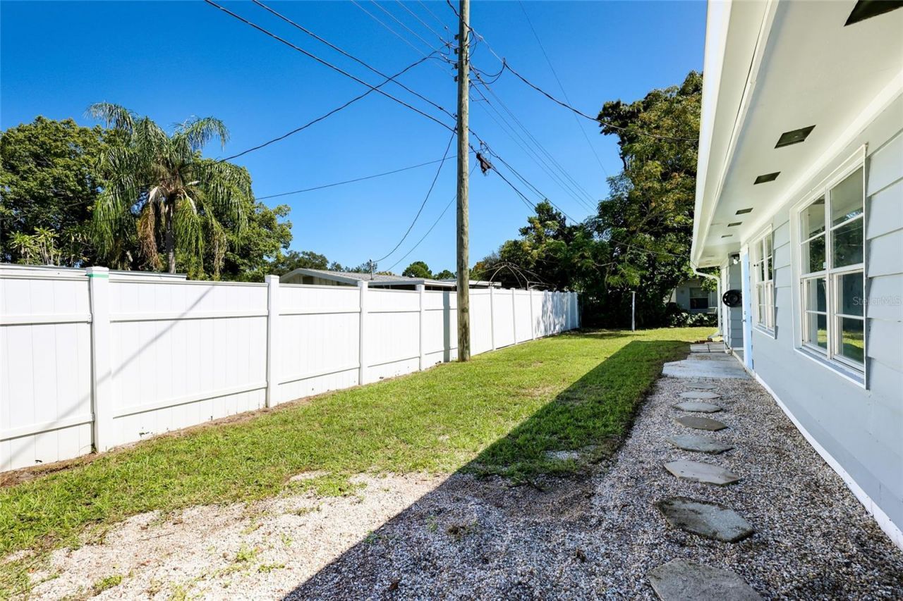 2877 Michigan Street , Sarasota, FL 34237 Photo
