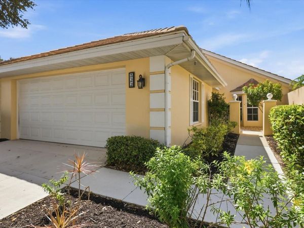 522 CLUBSIDE CIRCLE , Unit 10, VENICE, FL 34293