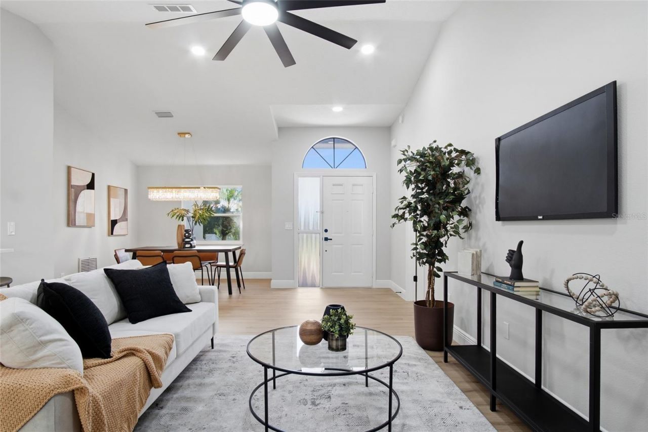 474 Sandpiper Ridge Drive, Orlando, FL 32835 Photo