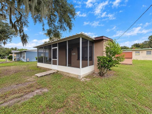 1104 CROSBY STREET , LEESBURG, FL 34748