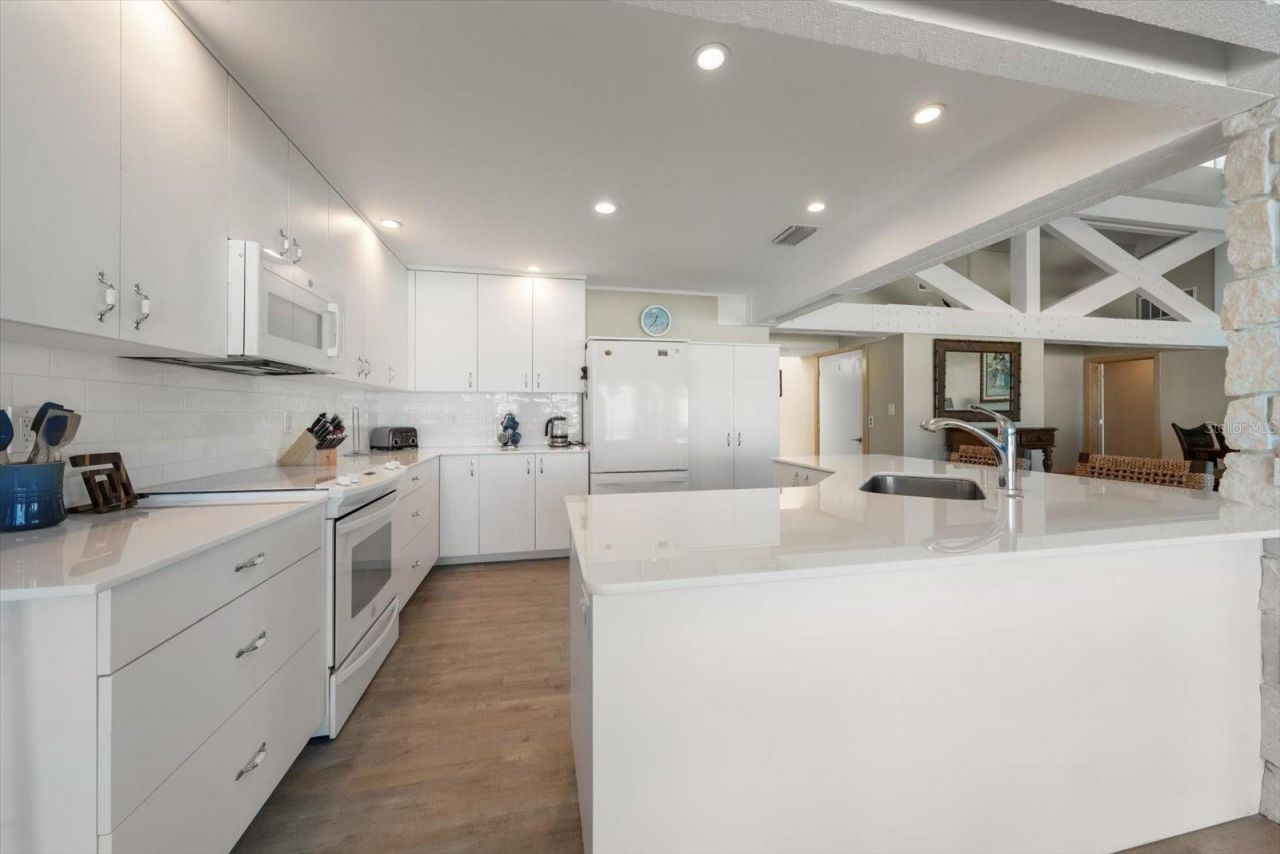 744 Eldorado Avenue, Clearwater, FL 33767 Photo