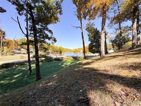 8889 Parrot Dr , French Village, MO 63036
