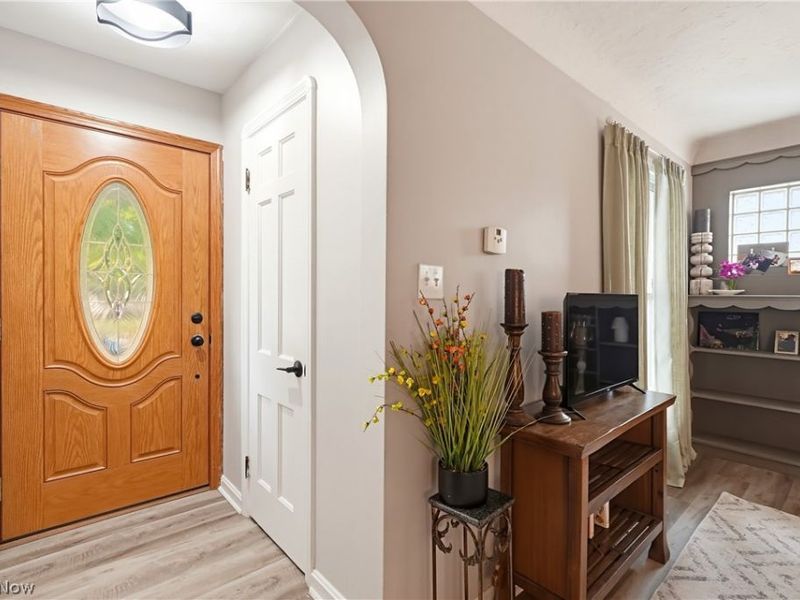 4207 W 58th Street , Cleveland, OH 44144 Photo 4