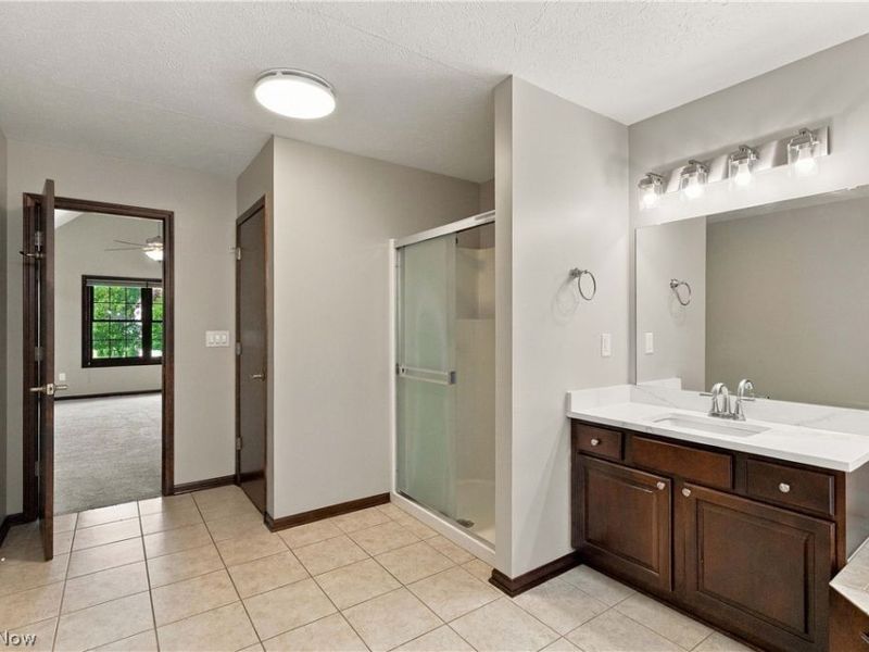 15831 Falmouth Oval , Middleburg Heights, OH 44130 Photo 22