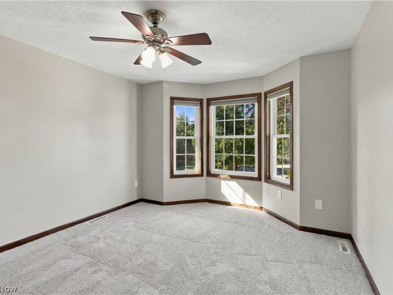 15831 Falmouth Oval , Middleburg Heights, OH 44130 Photo 26