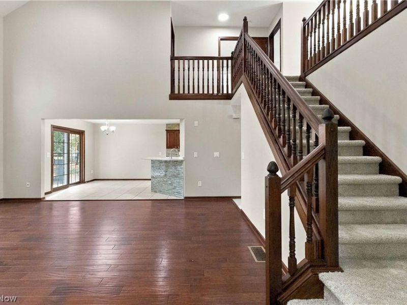 15831 Falmouth Oval , Middleburg Heights, OH 44130 Photo 6