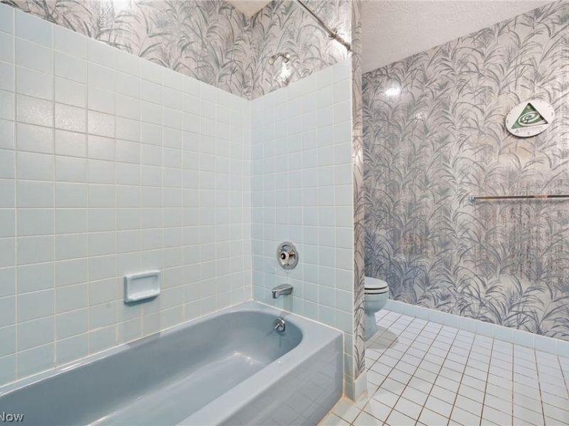 15559 Cottonwood Oval, Middleburg Heights, OH 44130 Photo 39