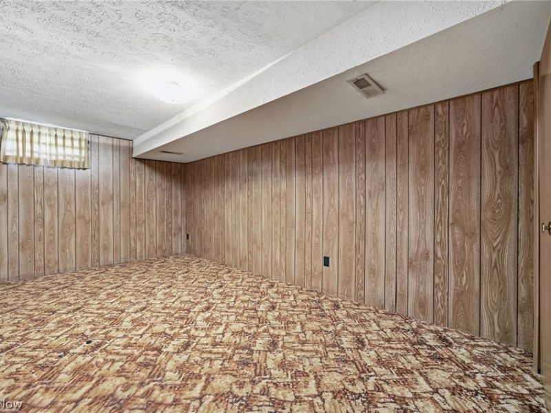 15559 Cottonwood Oval, Middleburg Heights, OH 44130 Photo 43