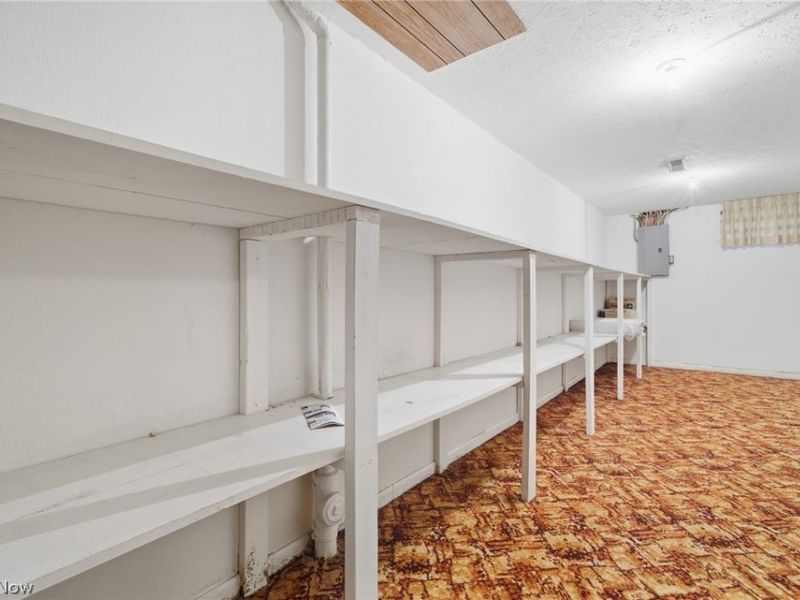 15559 Cottonwood Oval, Middleburg Heights, OH 44130 Photo 45