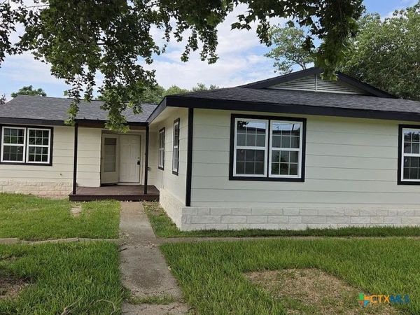 5324 West Drive , Belton, TX 76513