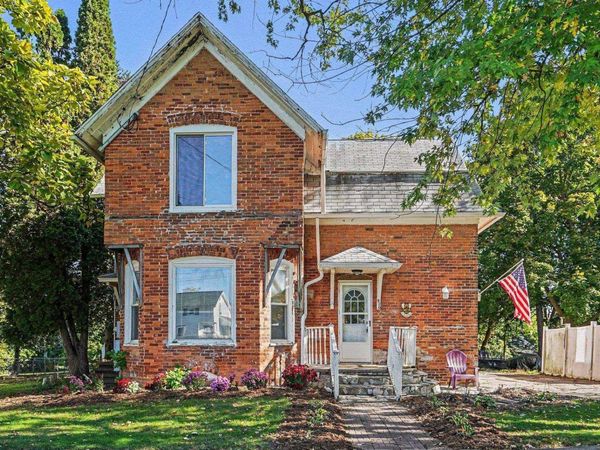 520 Jeffery Avenue N, Ithaca, MI 48847
