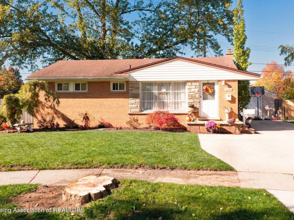 2918 Alsand Circle, Lansing, MI 48906