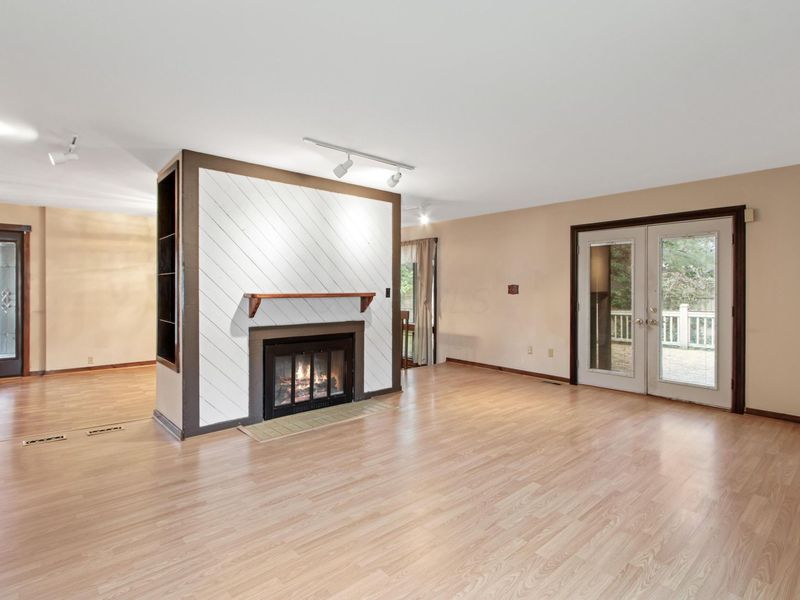 1279 Chatham Ridge Road , Westerville, OH 43081 Photo 3