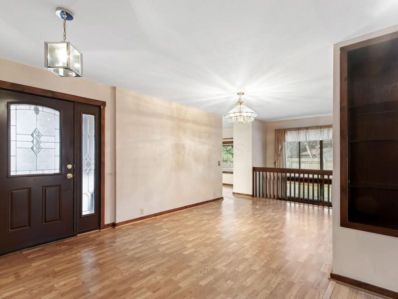 1279 Chatham Ridge Road , Westerville, OH 43081 Photo 4