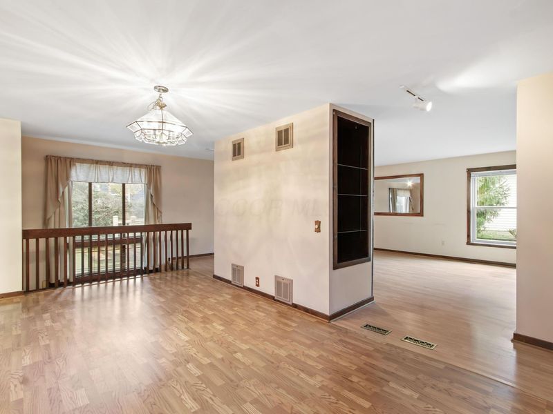 1279 Chatham Ridge Road , Westerville, OH 43081 Photo 5