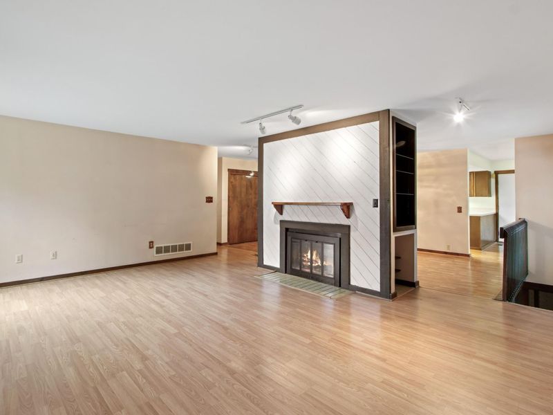 1279 Chatham Ridge Road , Westerville, OH 43081 Photo 9