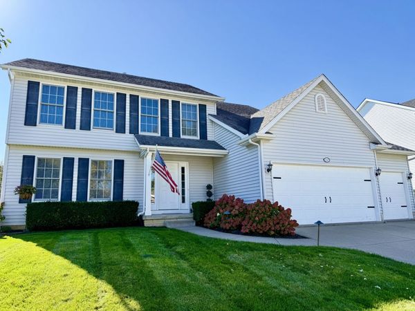 1127 Meadowview Lane , Davenport, IA 52806