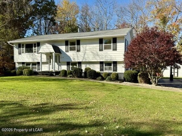 287 Maple Drive, Mountain Top, PA 18707