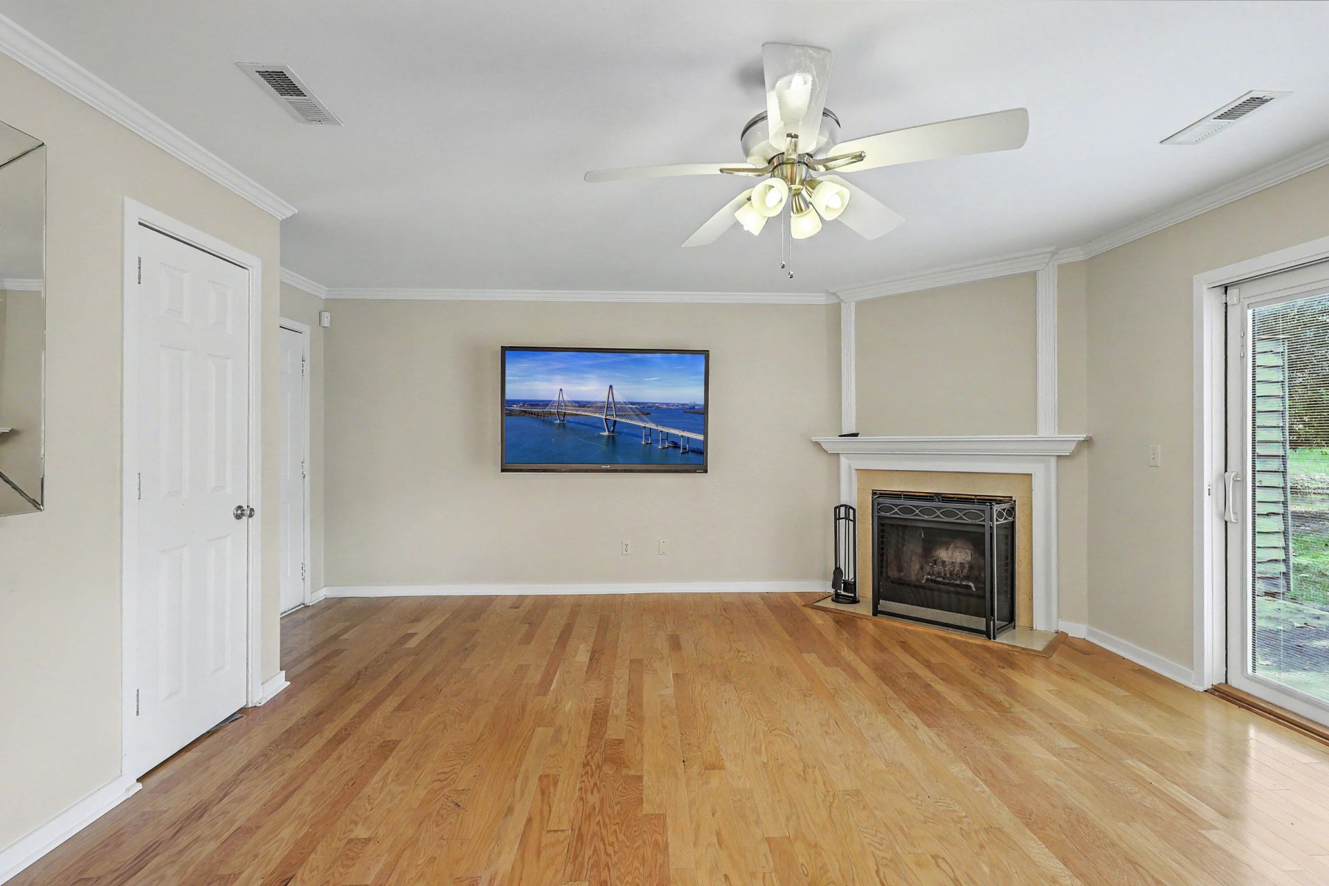 7951 Cricket Court Photo 8