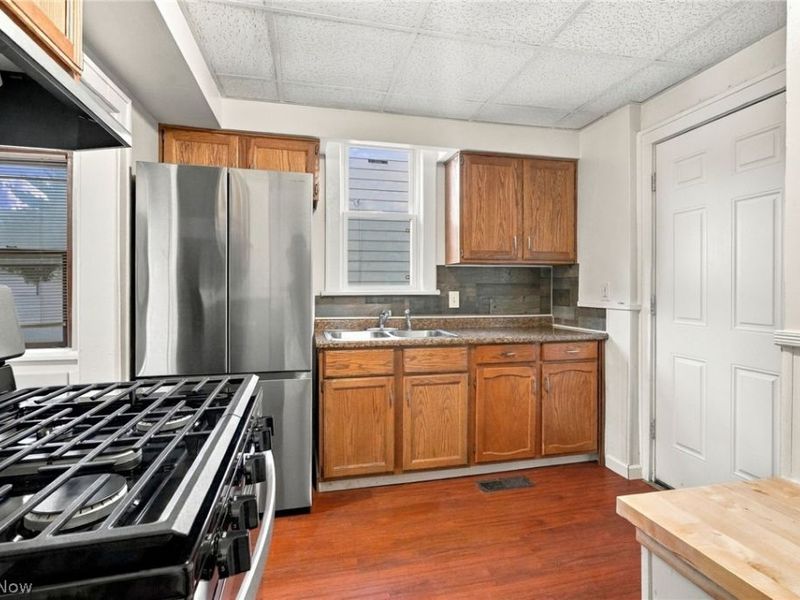 1155 Big Falls Avenue, Akron, OH 44310 Photo 9